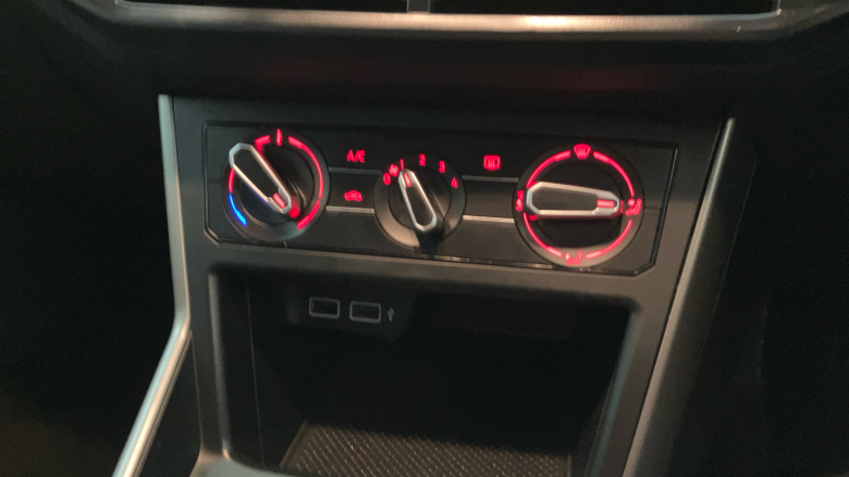 Volkswagen Polo 1.0 TSI 95 SE 5dr Petrol Hatchback